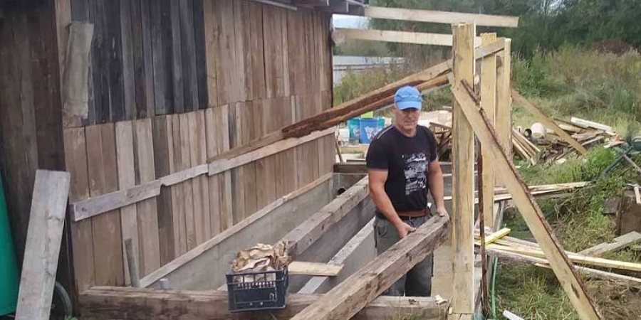 Stavljanje pod krov dva nova bazena